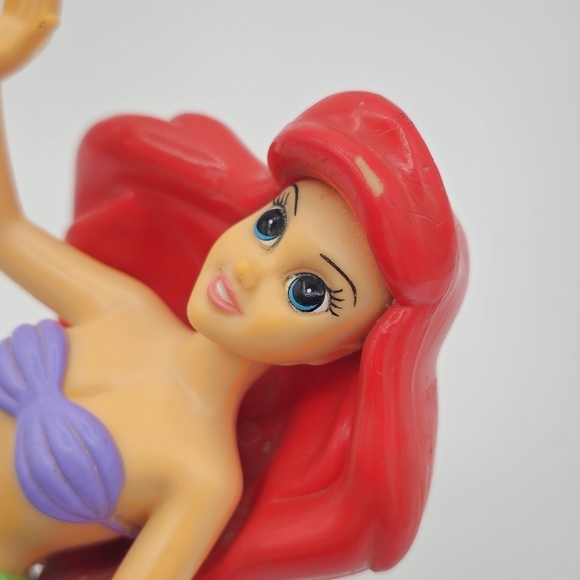 Disney Little Mermaid Ariel Sitting Figurine - Picture 7 of 7